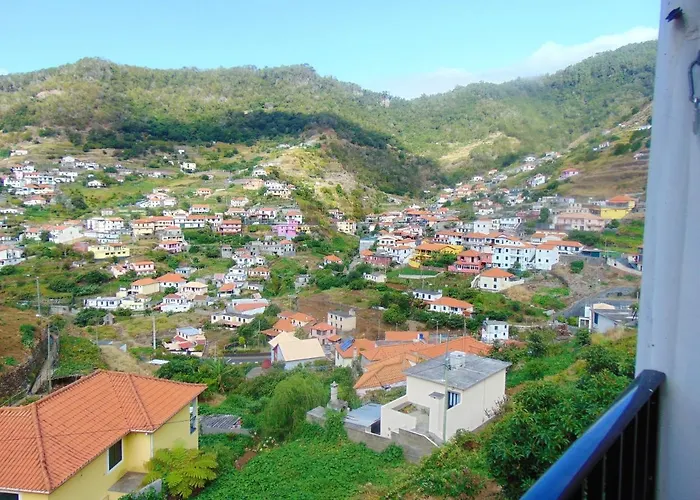 Charming House In With Mountain View And Garden *