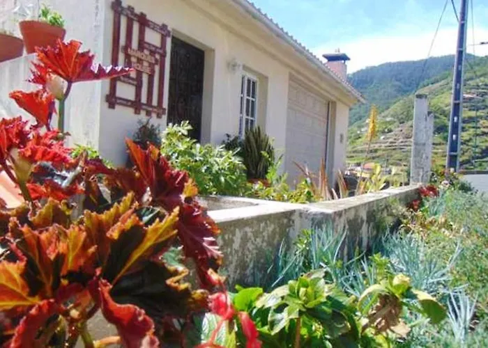 Tatil Evi Charming House In With Mountain View And Garden Machico (Madeira)