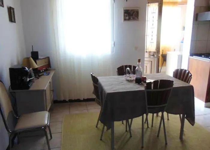 Charming House In With Mountain View And Garden * Machico (Madeira)