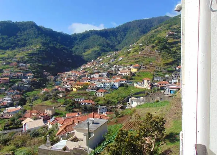 Tatil Evi Charming House In With Mountain View And Garden Machico (Madeira)