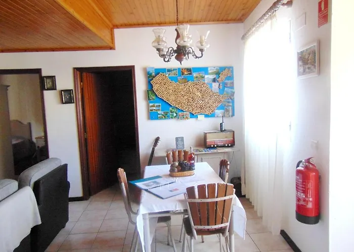 Charming House In With Mountain View And Garden * Machico (Madeira)