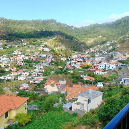 Charming House In With Mountain View And Garden *