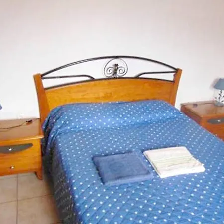 Charming House In With Mountain View And Garden