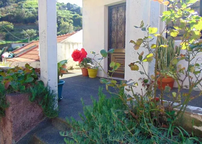 Charming House In With Mountain View And Garden 마치코