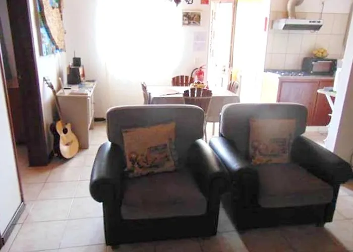 펜션 Charming House In With Mountain View And Garden *